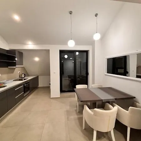Apartmán Urban Maisonette *